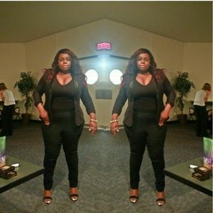 Meet your Posher, Corinthia